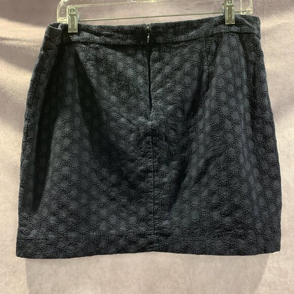 GAP Crochet Lace Mini Skirt - Picture 2 of 5